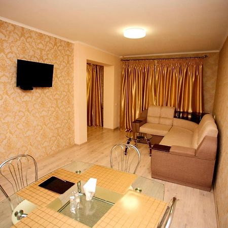 Poltava Luxury Apartments Almazniy Trade Center Exterior foto